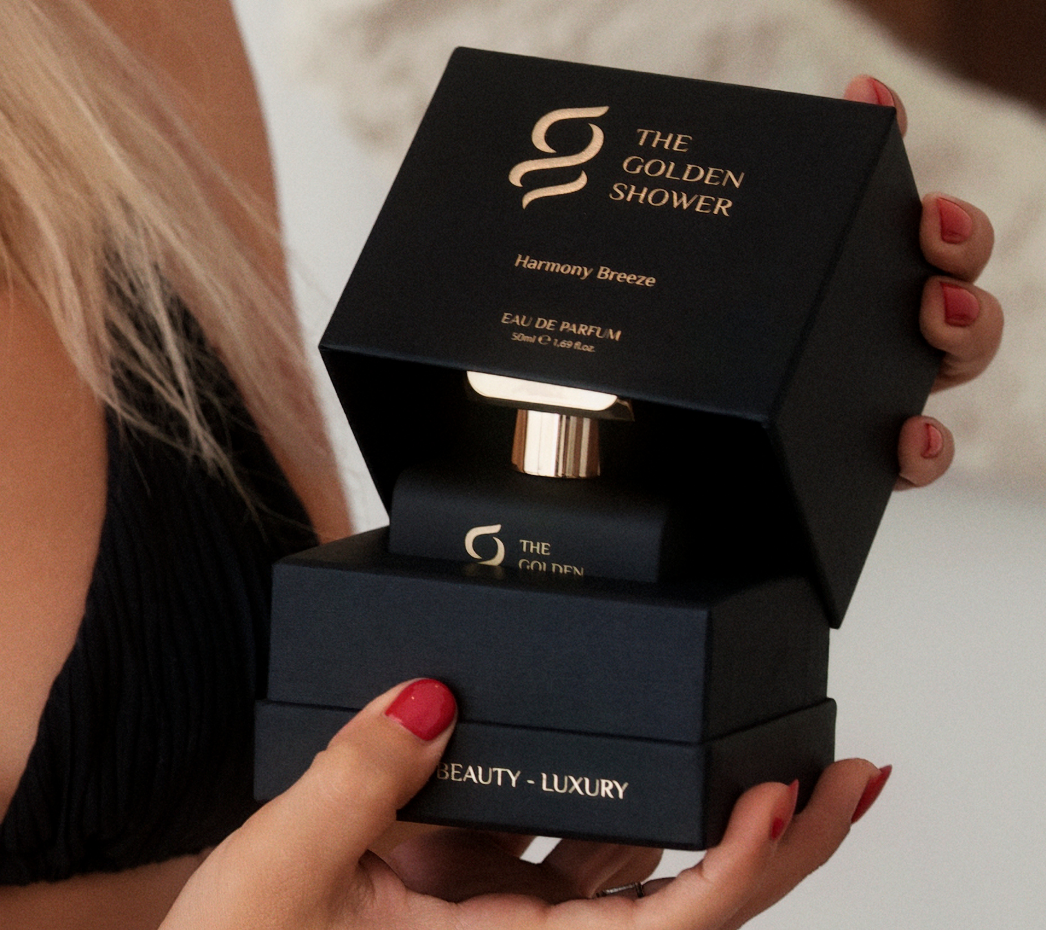 Signature Scent Psychology: Why Harmony Breeze Captivates