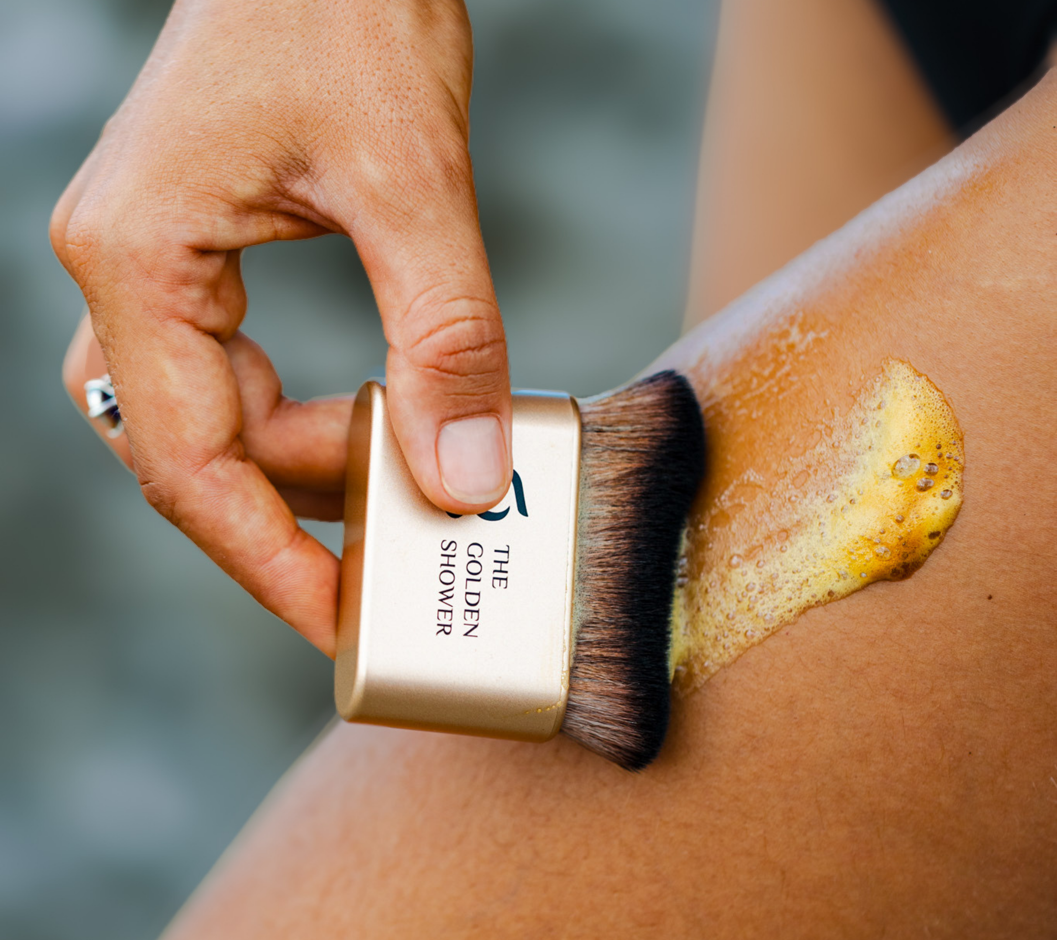 SELF TANNER MEDIUM + SELF TAN BRUSH KIT