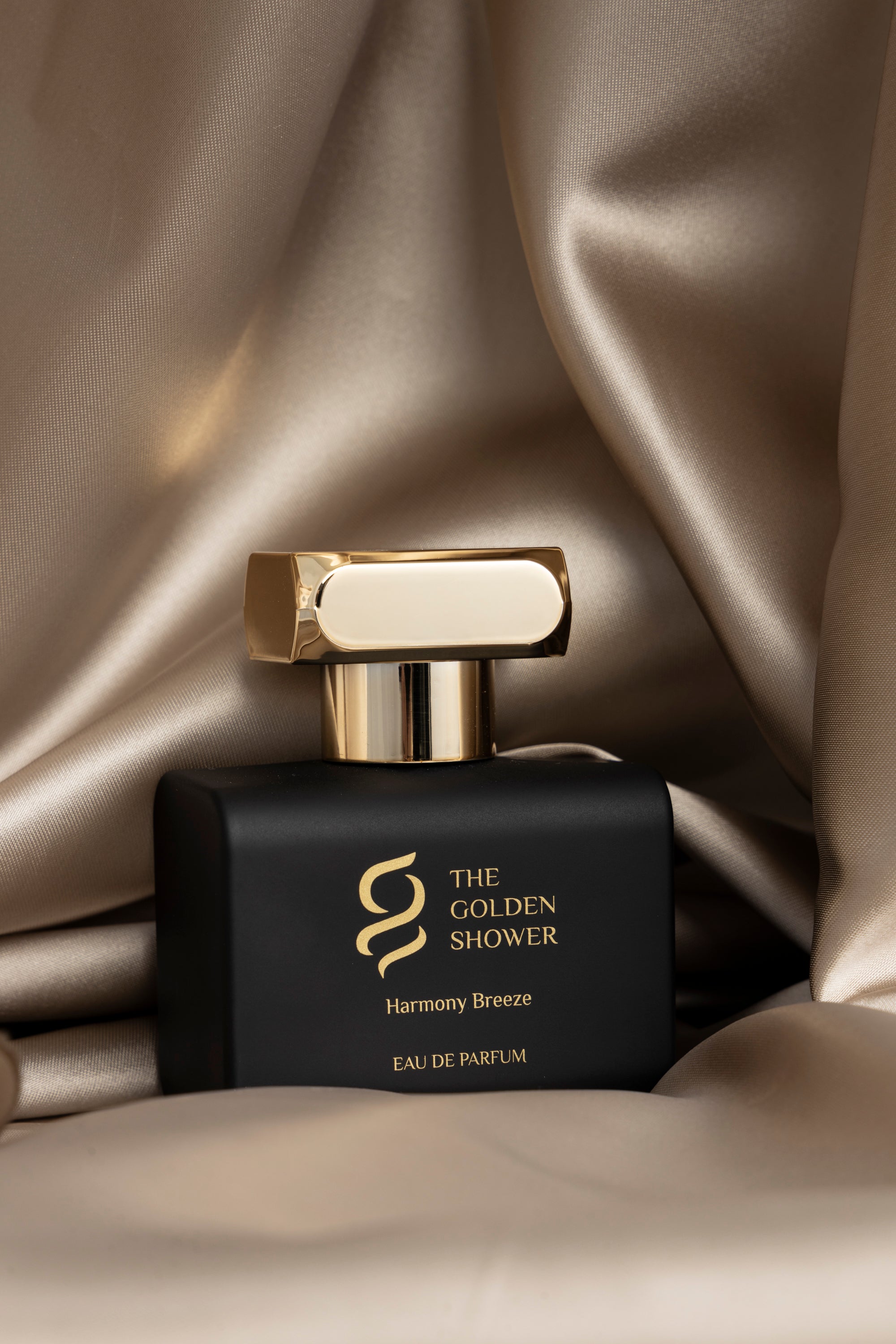 Harmony Breeze 50ml eau de parfum lifestyle shot - luxury unisex fragrance by Golden Shower Beauty